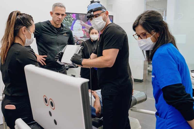 PIC pro at Smile Artisans with Dr. Virgilio Gutierrez and Dr. Esteban Garza